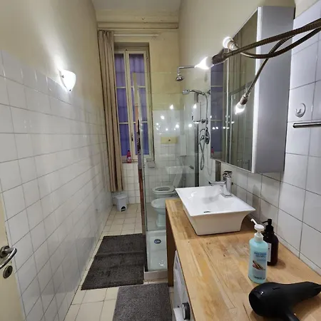 Nocleg ze śniadaniem Tata Homes *