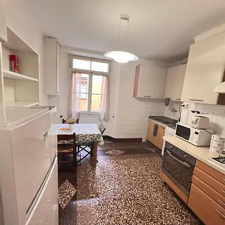 Nocleg ze śniadaniem Tata Homes *